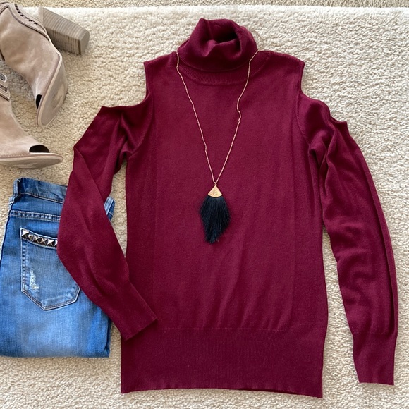 Olive & Oak Nicky Cold Shoulder Turtleneck Sweater - Picture 3 of 7